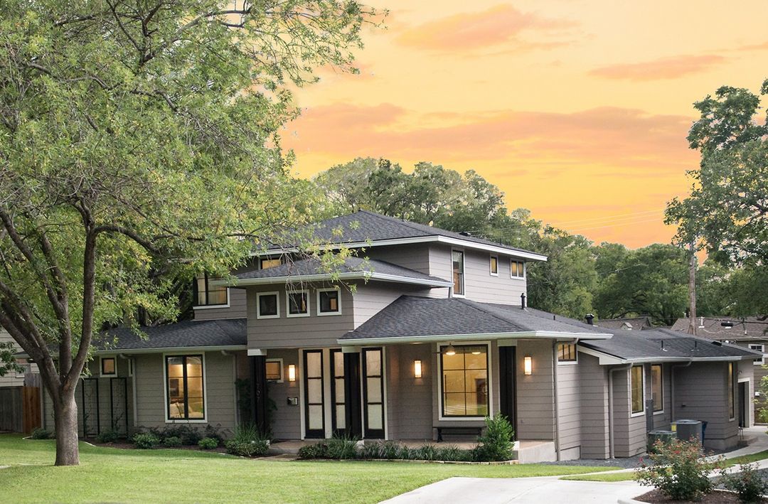 HPM Articles Choosing A Home Style Modern in a Historic Area